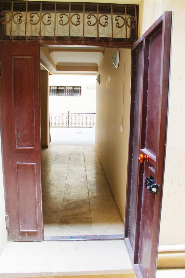 Hellobaku Apartment In Old City Exteriör bild